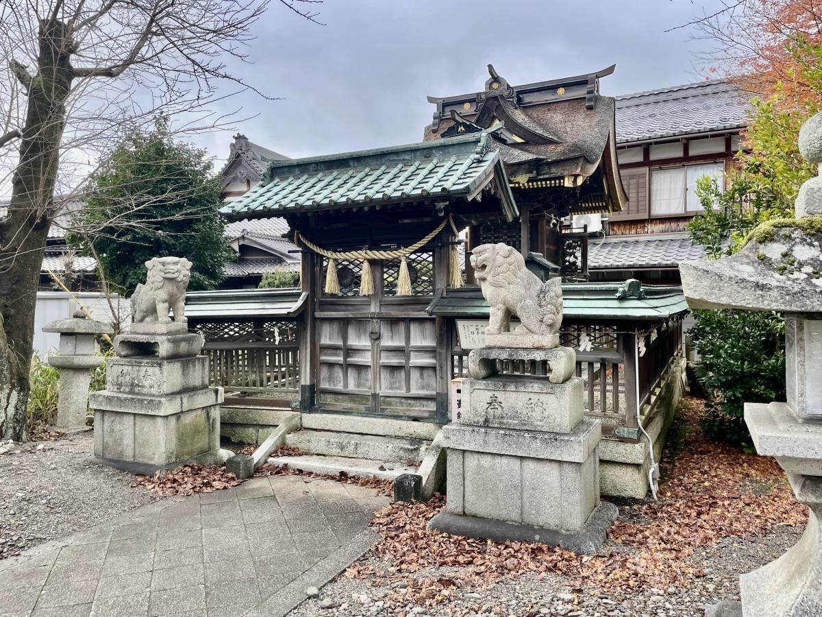 八幡神社