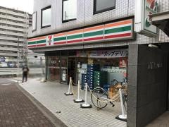 セブンイレブン　北朝霞駅前店