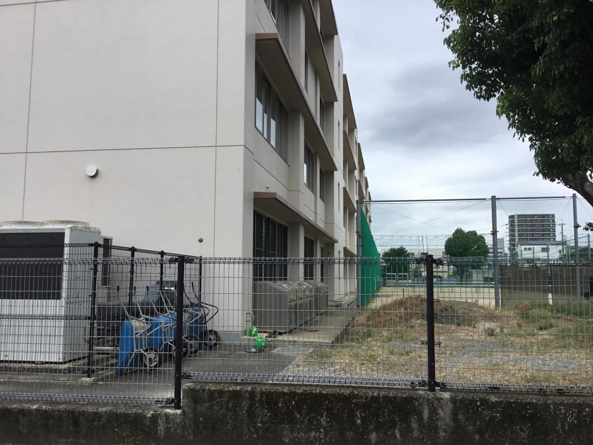 東野中学校