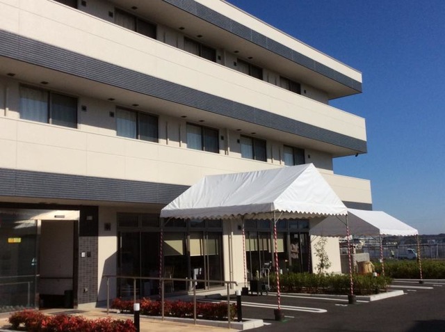 フラワーホーム 施設外観