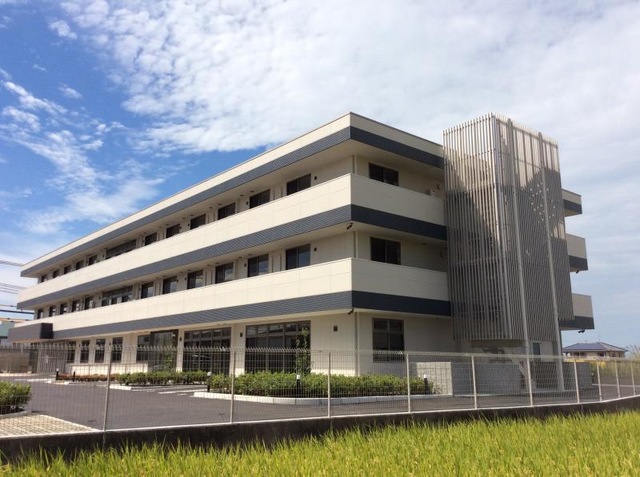 フラワーホーム 建物全景