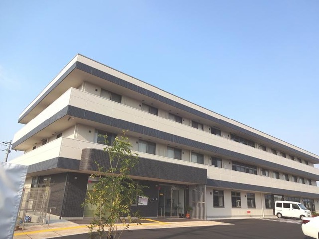 フラワーホーム 施設外観