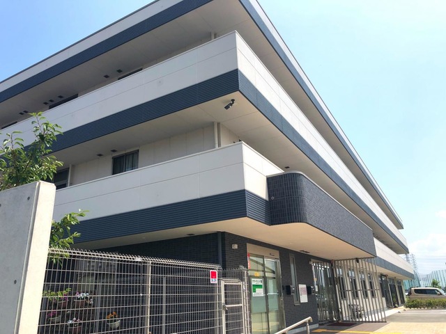 フラワーホーム 施設外観