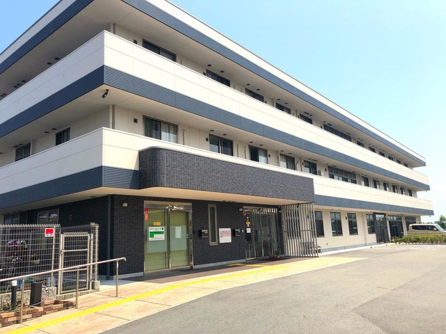 フラワーホーム 施設外観