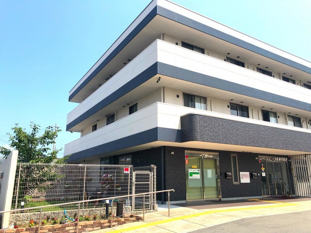 フラワーホーム 施設外観