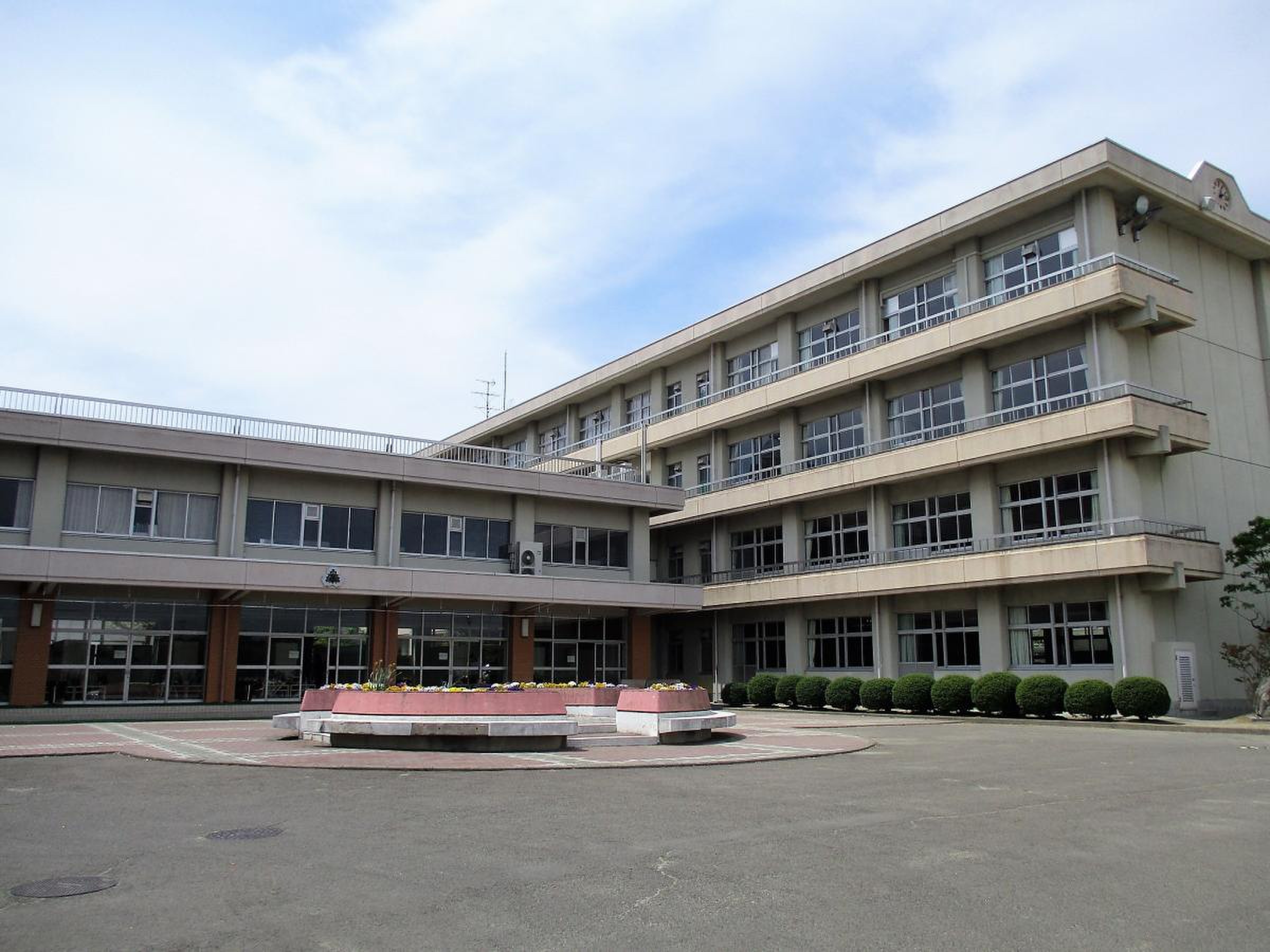 泉 館山 高校