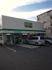 ファミリーマート　上尾愛宕二丁目店