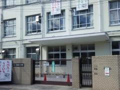 啓発小学校