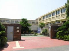 東大阪市立縄手北中学校
