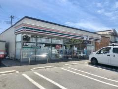 セブンイレブン　中央市布施店