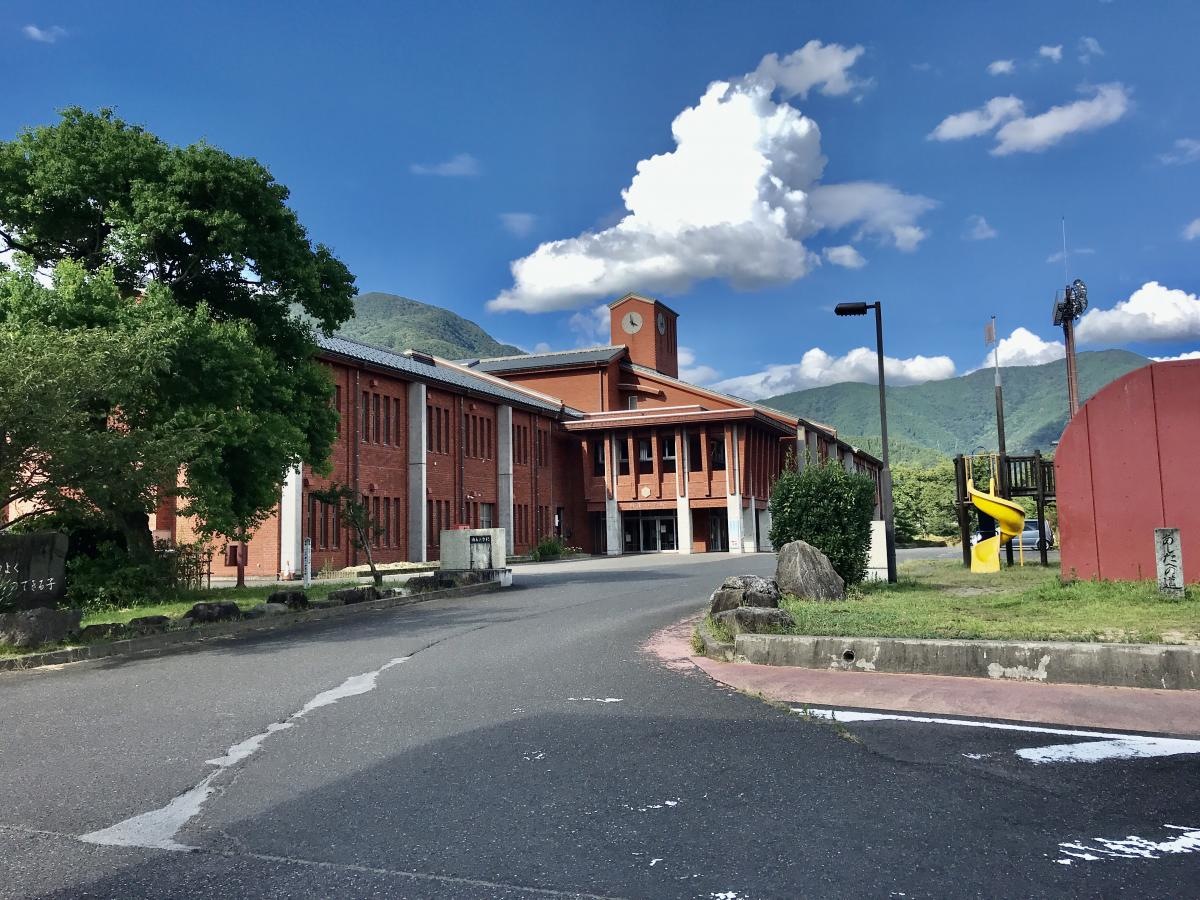 南条小学校
