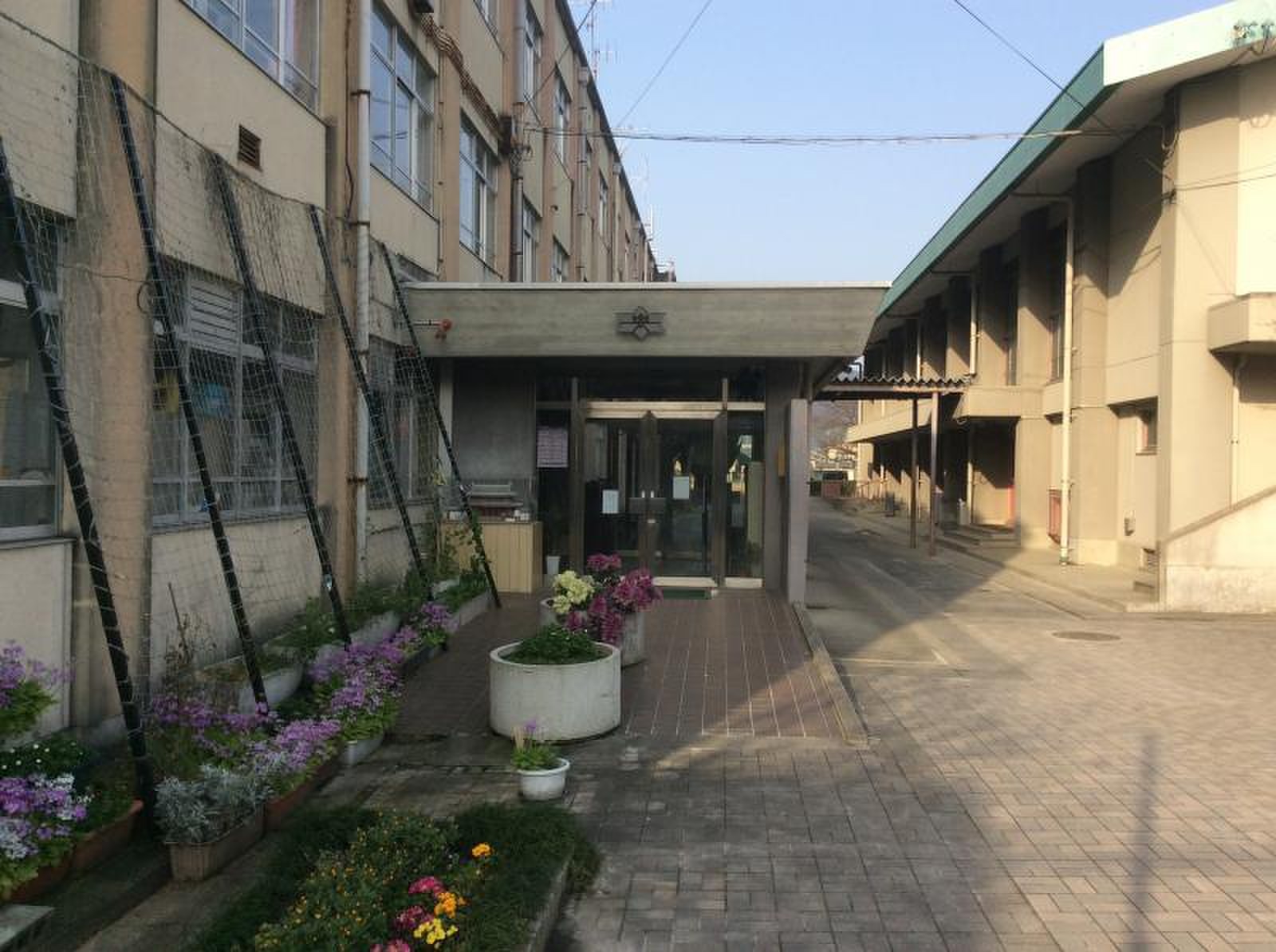 京都 市立 太秦 中学校