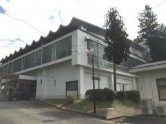 西紀体育館