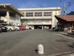 勝山小学校