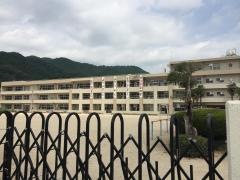 勝山小学校
