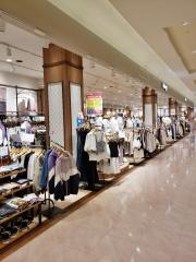 ハニーズ　カエデウォーク長津田店