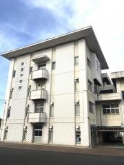 桐生市立新里中学校