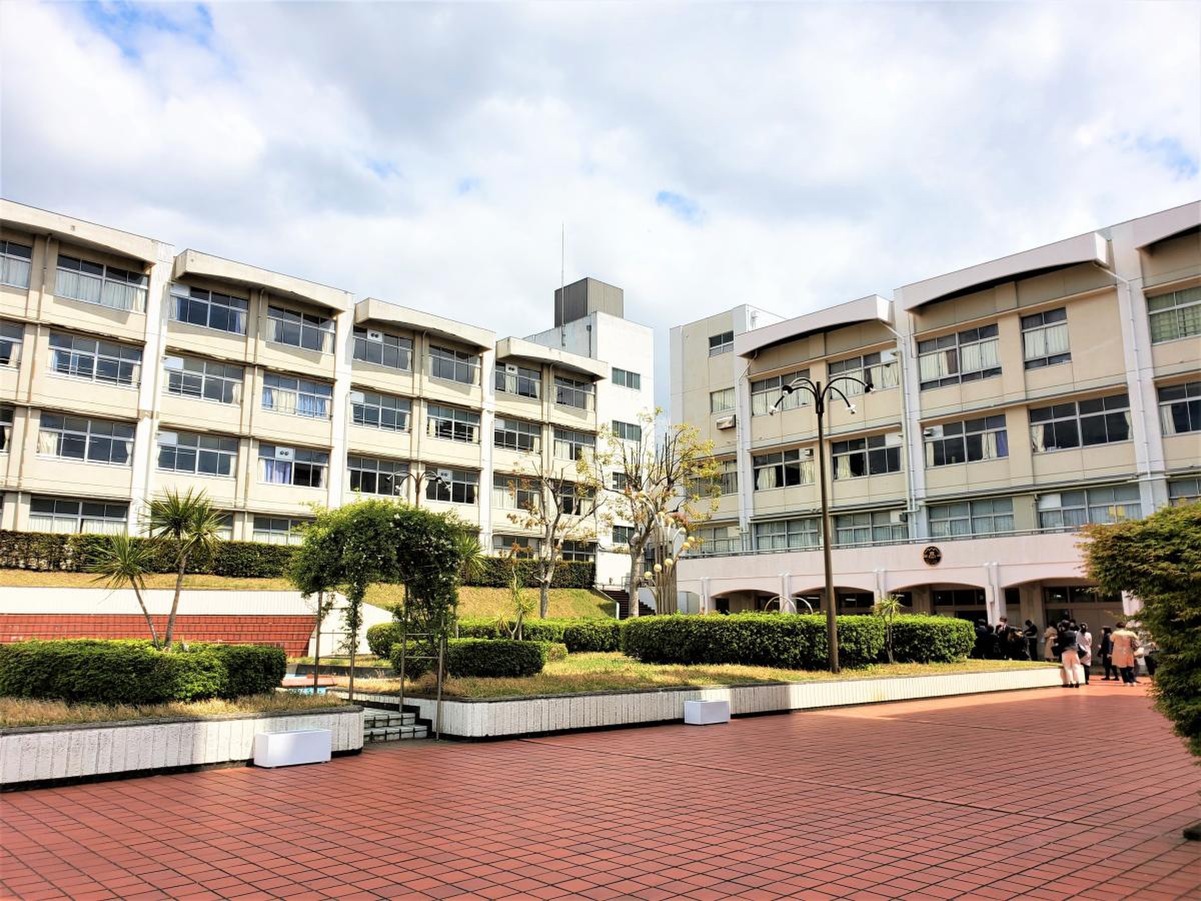 神奈川 県立 二宮 高等 学校