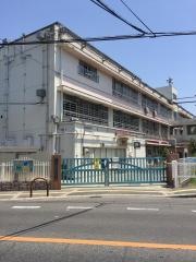 国府小学校