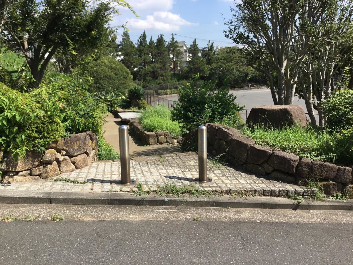 北入口