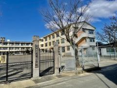 栗葉小学校