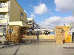 神陵台小学校