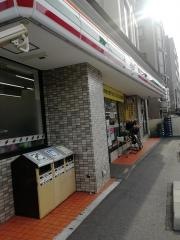 セブンイレブン　横浜長津田南口店