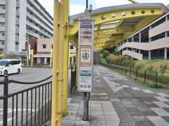 「京王堀之内駅」バス停留所
