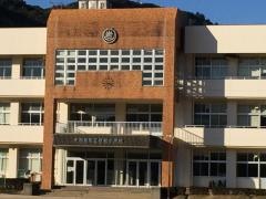 岩松小学校