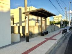 「瀬良垣」バス停留所