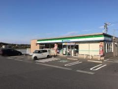 ファミリーマート　鈴鹿三宅町店