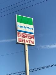 ファミリーマート　鈴鹿三宅町店