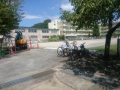 鶴川第二小学校