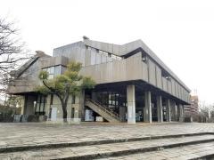 堺市立中央図書館