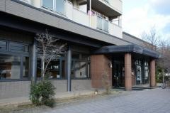 八尾市立志紀図書館