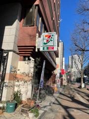 セブンイレブン　福岡大名1丁目店