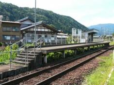 上万場駅