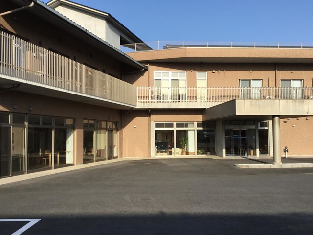秀東館美空