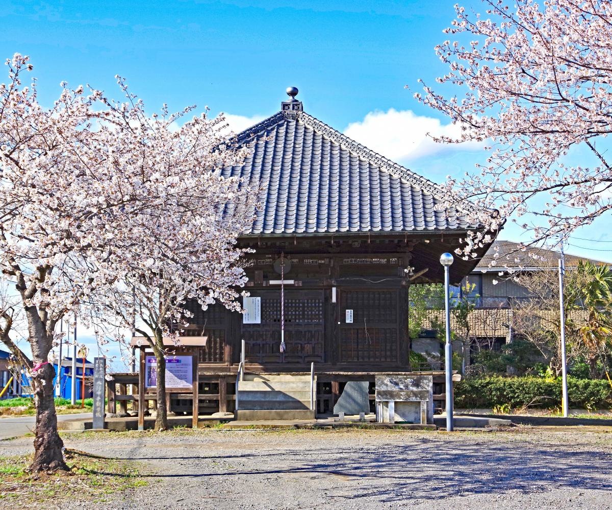 南側から見た「円満寺」外観
