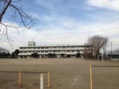 屈巣小学校