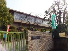 香里小学校
