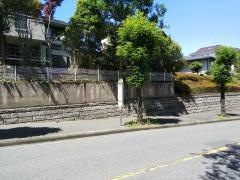 「大鶴巣公園」バス停留所