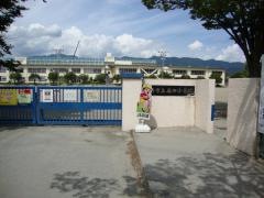 石田小学校