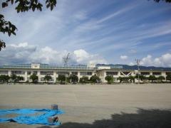 石田小学校