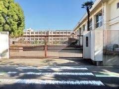 大領小学校