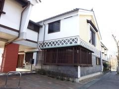 内子町図書情報館