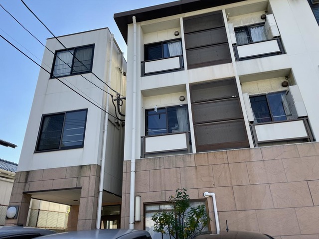 大池 施設外観