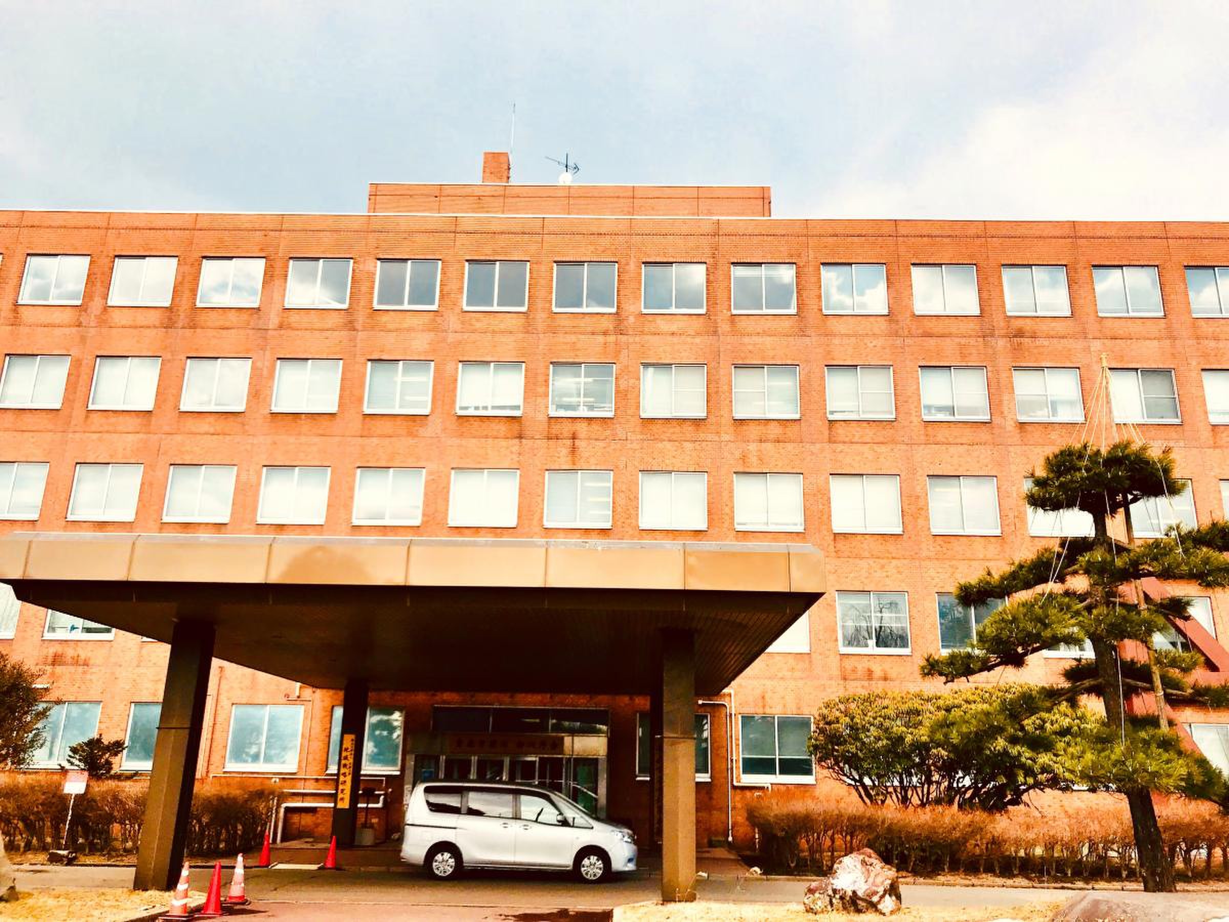 青森 市役所 柳川 庁舎