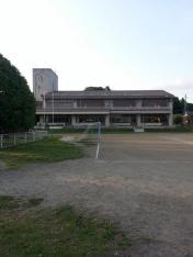 木崎小学校