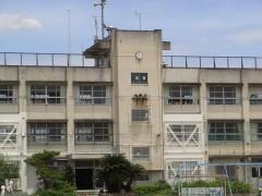 鴻池東小学校